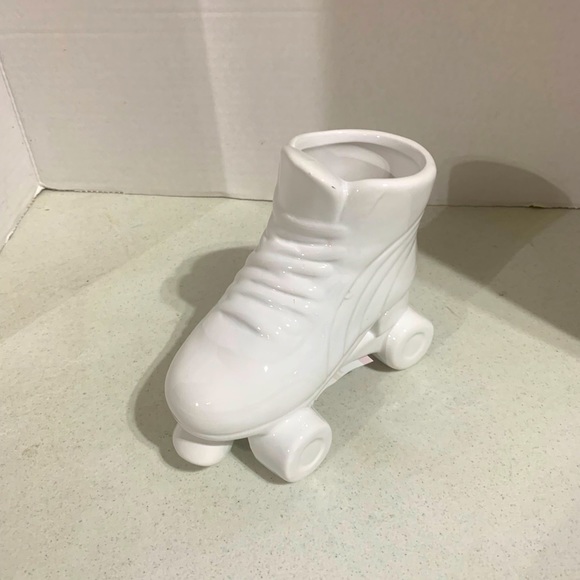 Other Nwot White Ceramic Skate Planter Poshmark